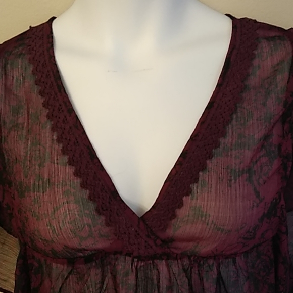 Mudd, Sheer Empire, Wing Sleeves, Small Top - Picture 2 of 4